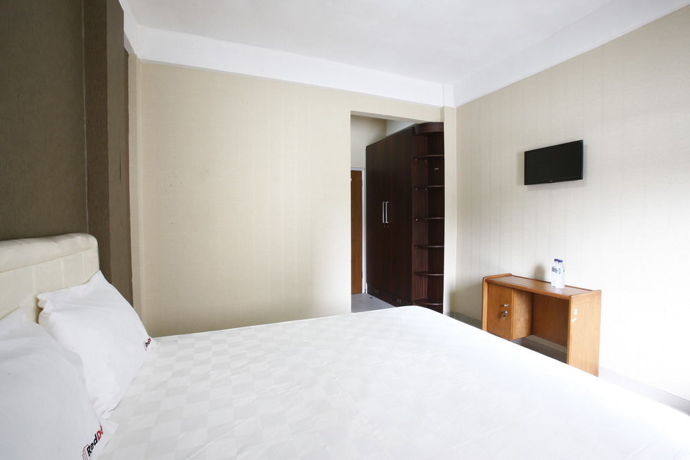 Hotel Reddoorz Near Cilandak Town Square Jakarta Exteriér fotografie